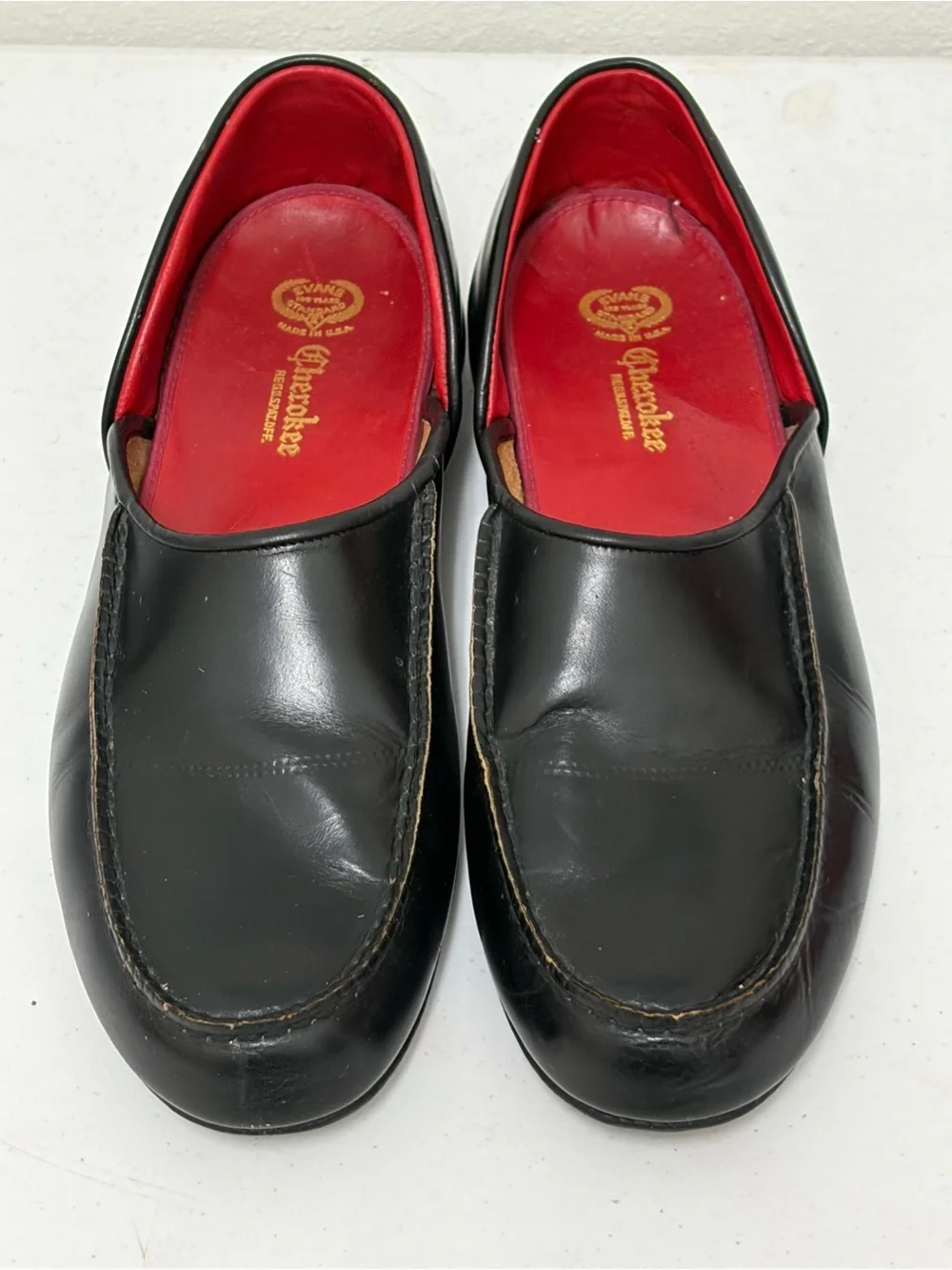VTG Evan’s Standard Cherokee Black Leather Slip-On Loafers with Red Insole